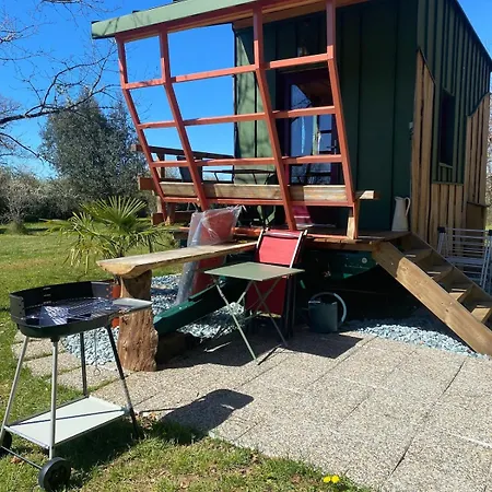 Au Calme Perigord - Tiny House Insolite Apartment